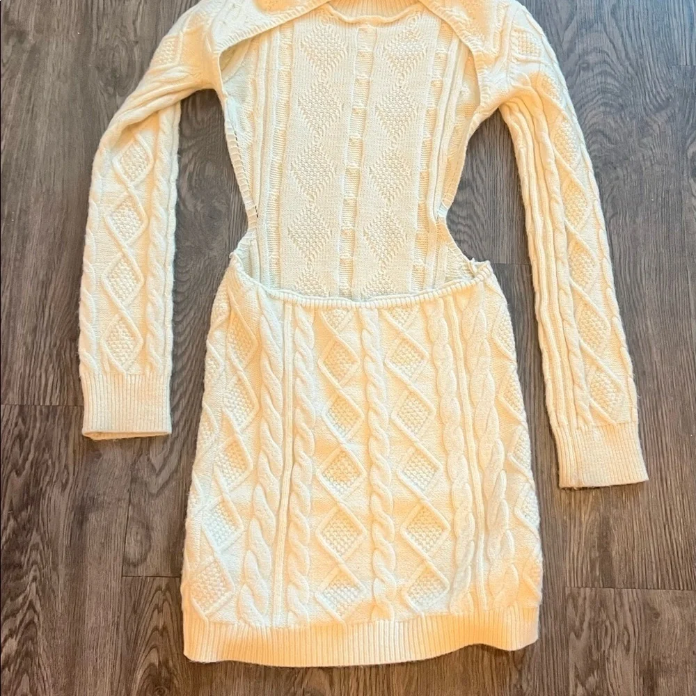 Beautiful backless knit dress by Rosedness size small​​​​​ - Picture 3 of 6